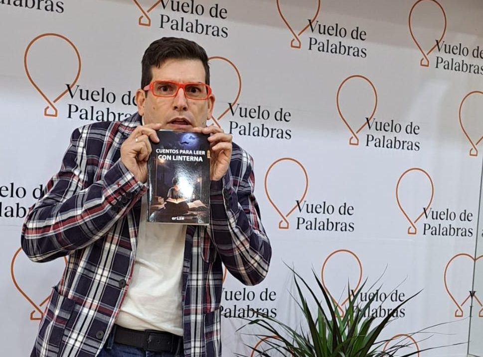 Presentación libro Cuentos para leer con linterna PepeLu